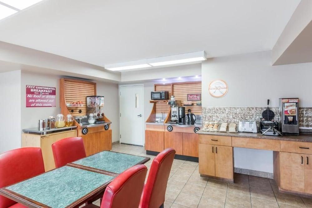 London Travel Inn מראה חיצוני תמונה